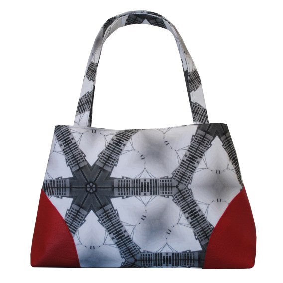 Papillon_parliament kaleidoscope red vinyl