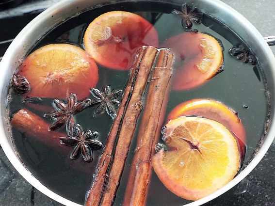 beverages-mulled-wine-pixabay-972827-4x3
