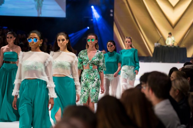 DougHall-FOH-N3S1-0059